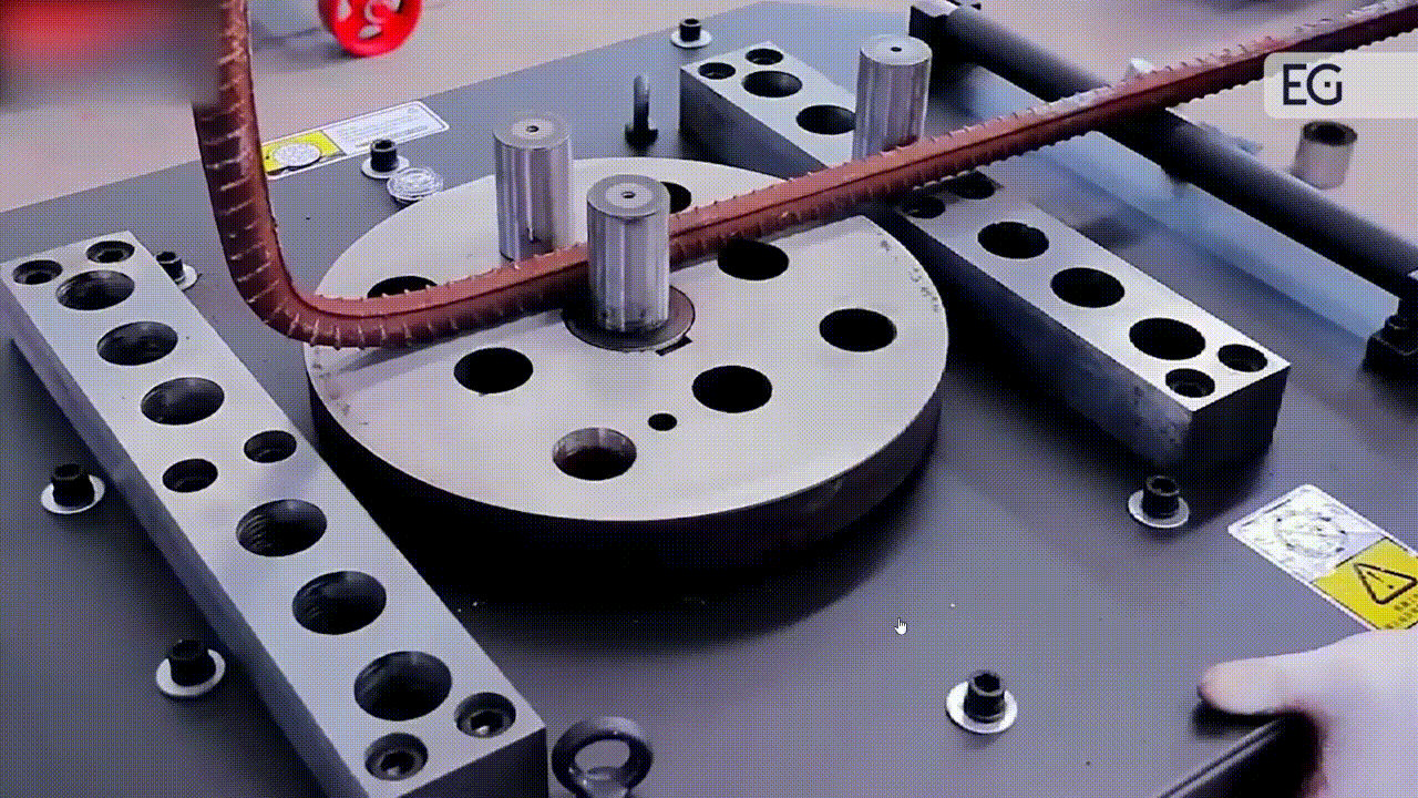 Лазерная резка металла анимация